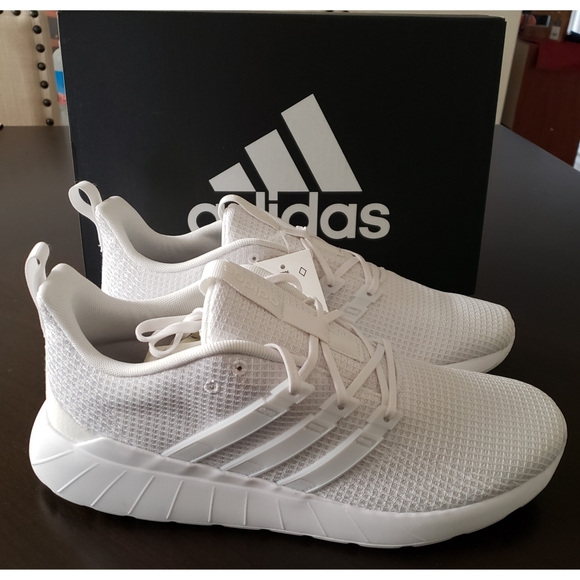 questar flow running sneaker